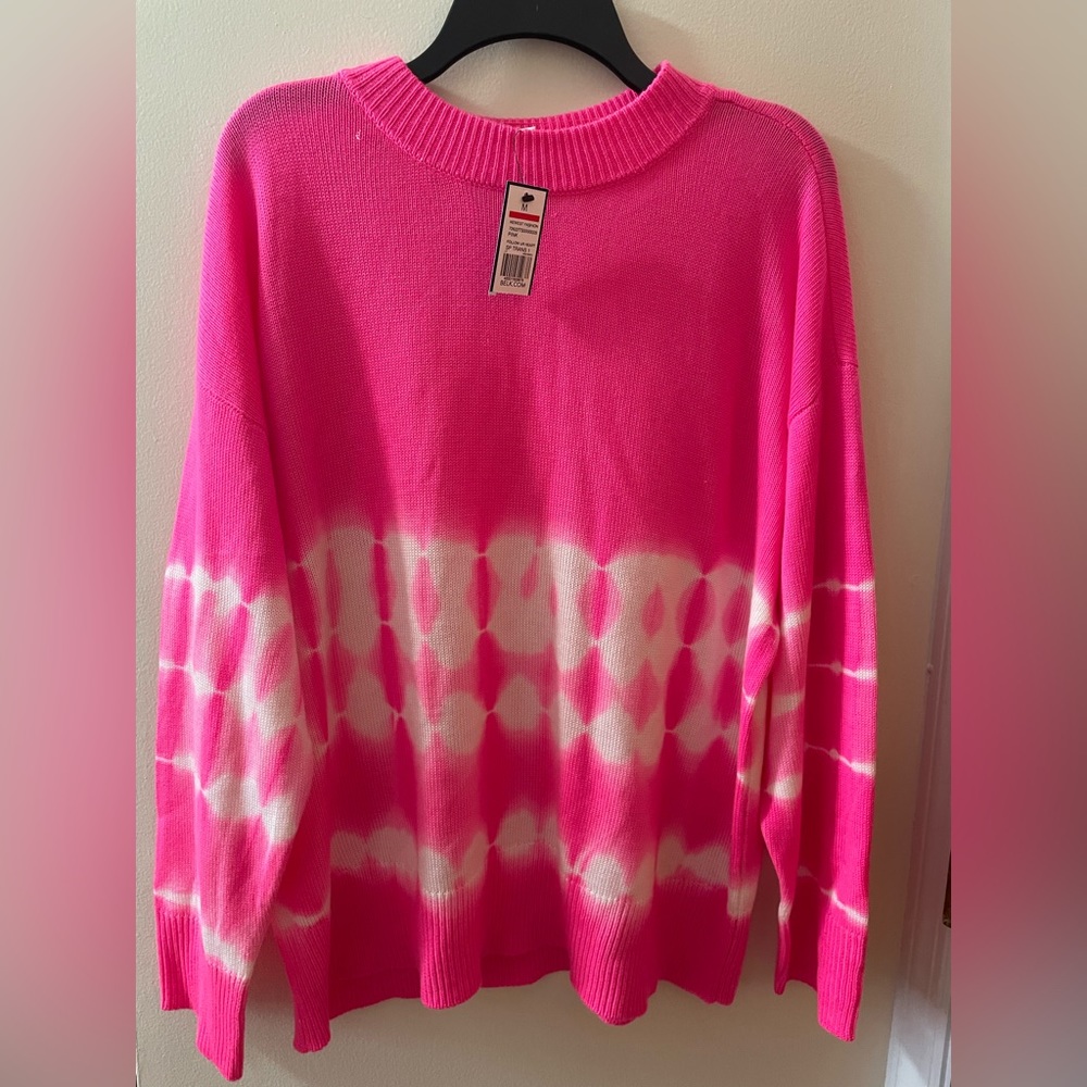 Crown & Ivy light weight sweater: SIZE MD